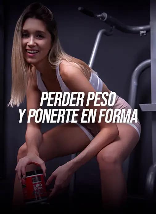 Mujer entrenando en gimnasio con Lipo Stack Black Ultra Tech, suplemento para el control del peso como parte de una rutina de entrenamiento y nutrición deportiva.